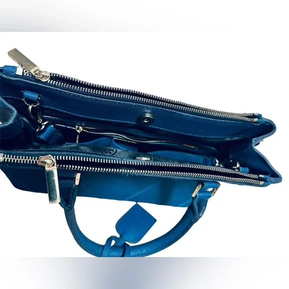 Tory Burch Handbag - Picture 5 of 7